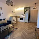 Art Marina Nad Rzeka Z Bezplatnym Parkingiem Appartement