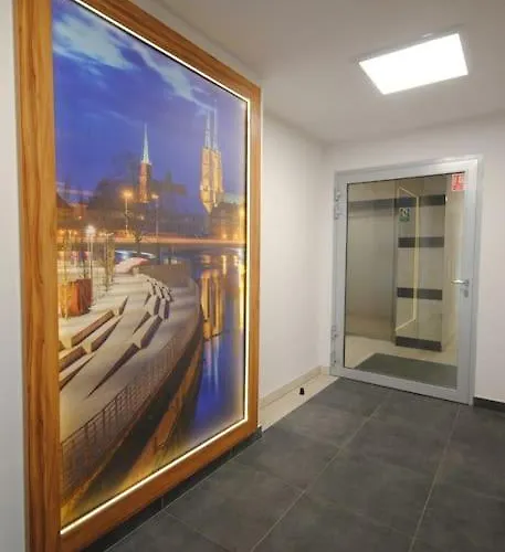 Art Marina Nad Rzeka Z Bezplatnym Parkingiem * Wrocław