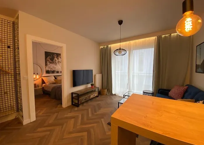 Art Marina Nad Rzeka Z Bezplatnym Parkingiem Apartman *