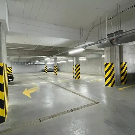 Art Marina Nad Rzeka Z Bezplatnym Parkingiem شقة *