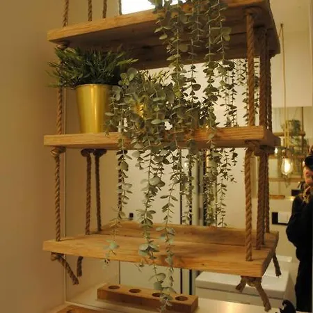 Art Marina Nad Rzeka Z Bezplatnym Parkingiem فروتسواف