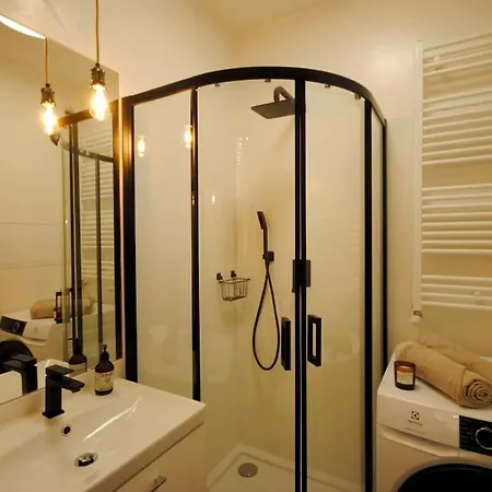 Art Marina Nad Rzeka Z Bezplatnym Parkingiem شقة فروتسواف